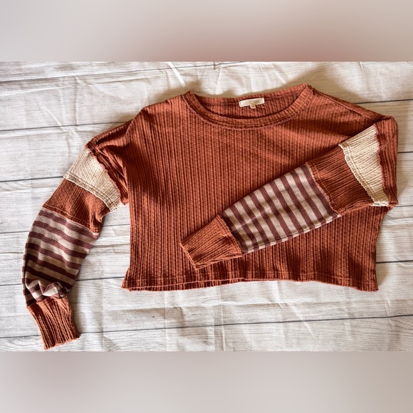 Gilded Intent Cropped Thermal Top Mixed Sleeve Striped Boho Rust Medium - Picture 4 of 10